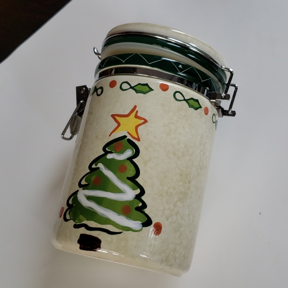 Canister